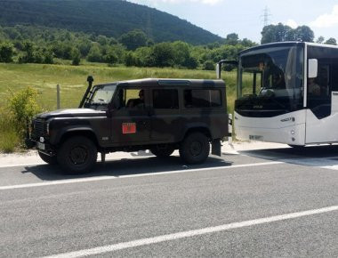 Mε «όπισθεν» το κομβόι του ΝΑΤΟ μετά το μπλόκο του ΚΚΕ στα διόδια Πολυμύλου